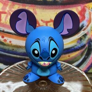 Disney Shorts Series Art By Herrera - Stitch Figure